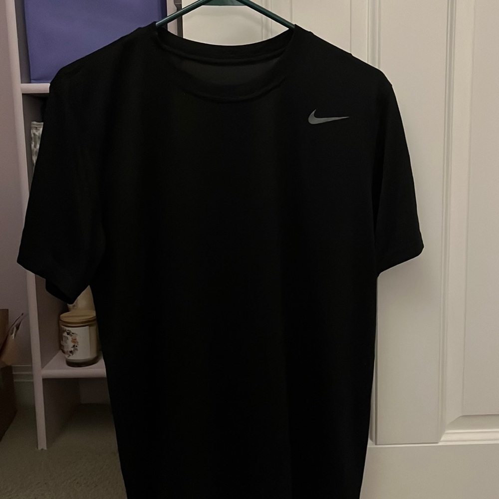 mens dri-fit nike tee